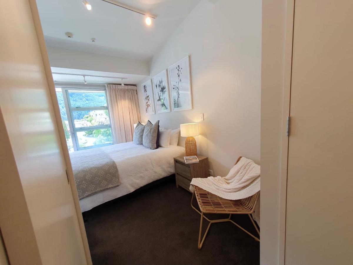 Stylish Haven Luxury Interiors In Prime Location Lägenhet Queenstown Exteriör bild