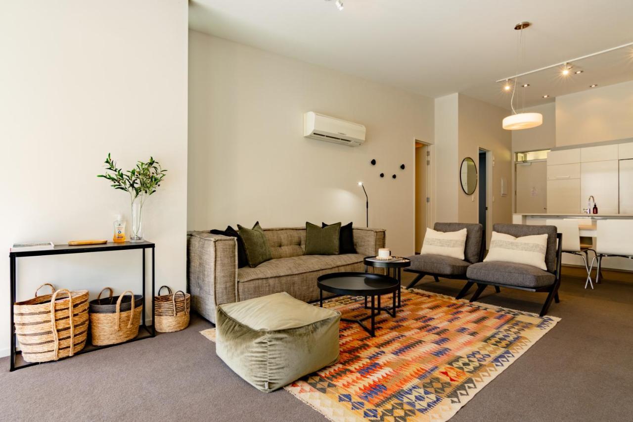 Stylish Haven Luxury Interiors In Prime Location Lägenhet Queenstown Exteriör bild