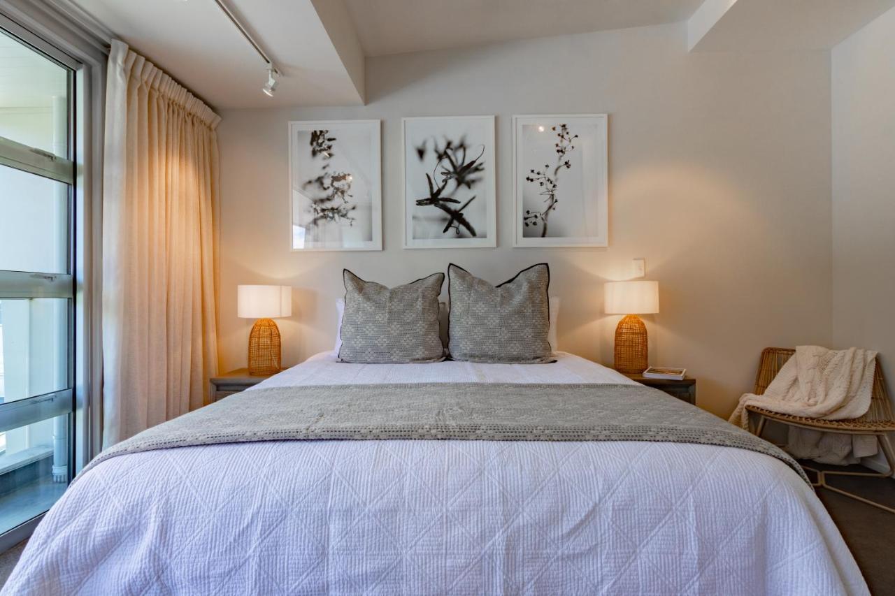 Stylish Haven Luxury Interiors In Prime Location Lägenhet Queenstown Exteriör bild