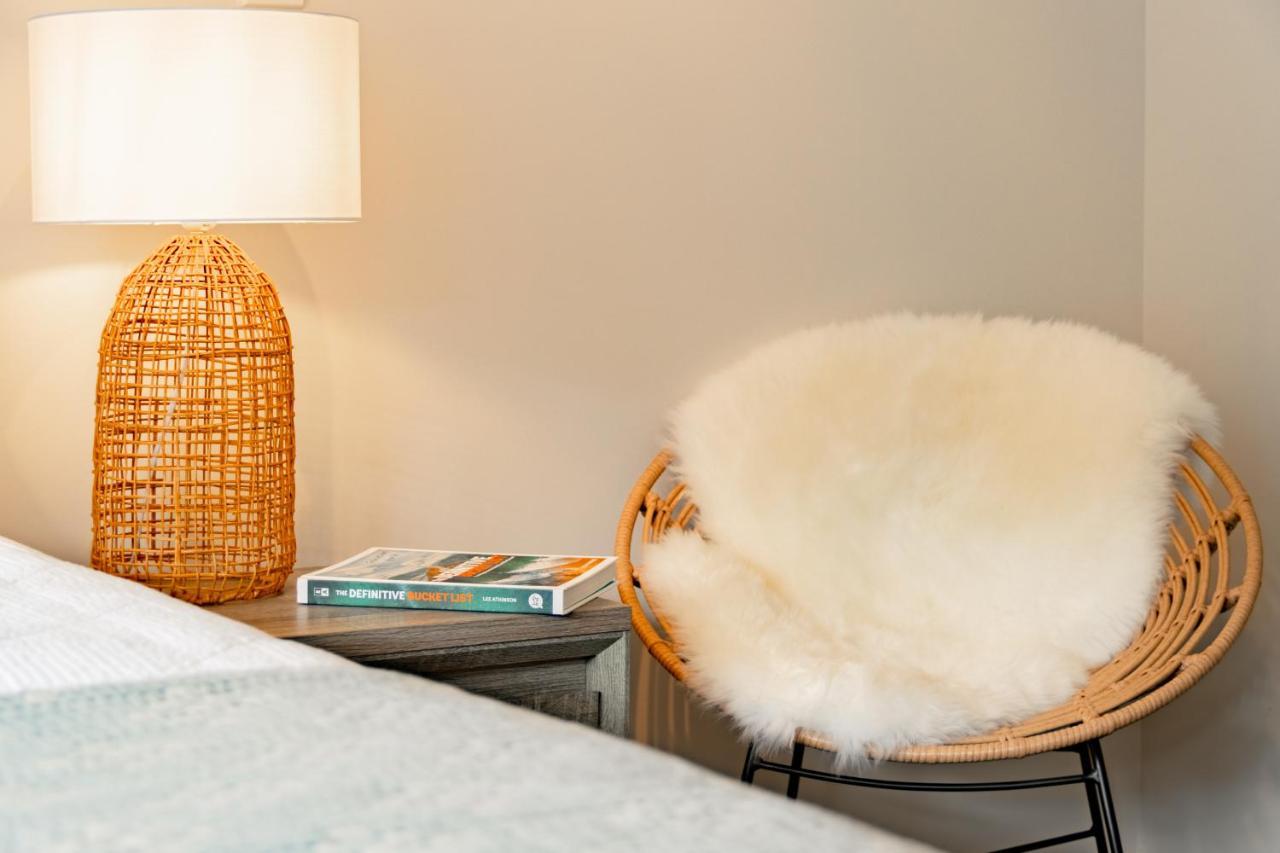 Stylish Haven Luxury Interiors In Prime Location Lägenhet Queenstown Exteriör bild
