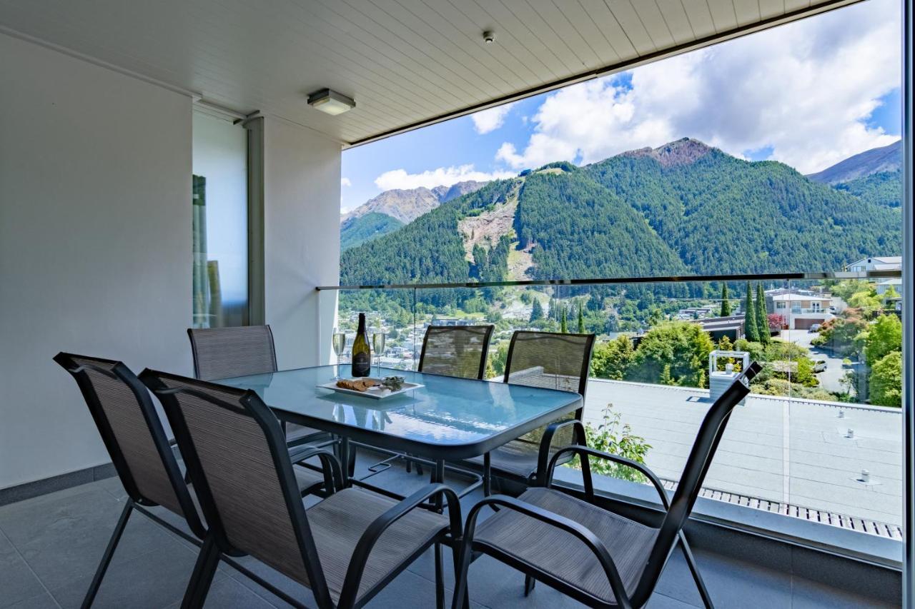Stylish Haven Luxury Interiors In Prime Location Lägenhet Queenstown Exteriör bild