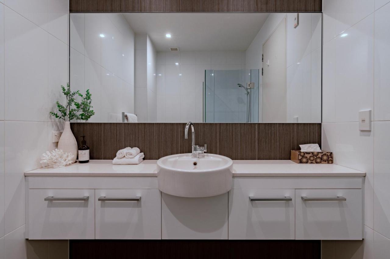 Stylish Haven Luxury Interiors In Prime Location Lägenhet Queenstown Exteriör bild